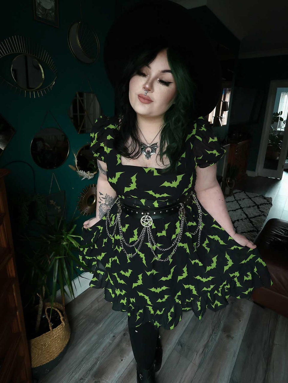 SOURPUSS LUNA BATS CREAM PUFF DRESS BLACK/GREEN